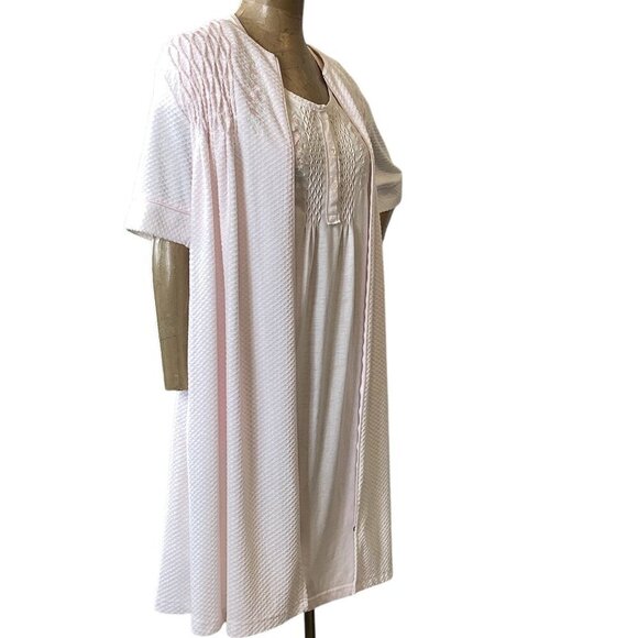 Vtg Miss Elaine 2 Piece Nightgown & Robe Set Embroidered Flowers S Pink #326E - Picture 5 of 12